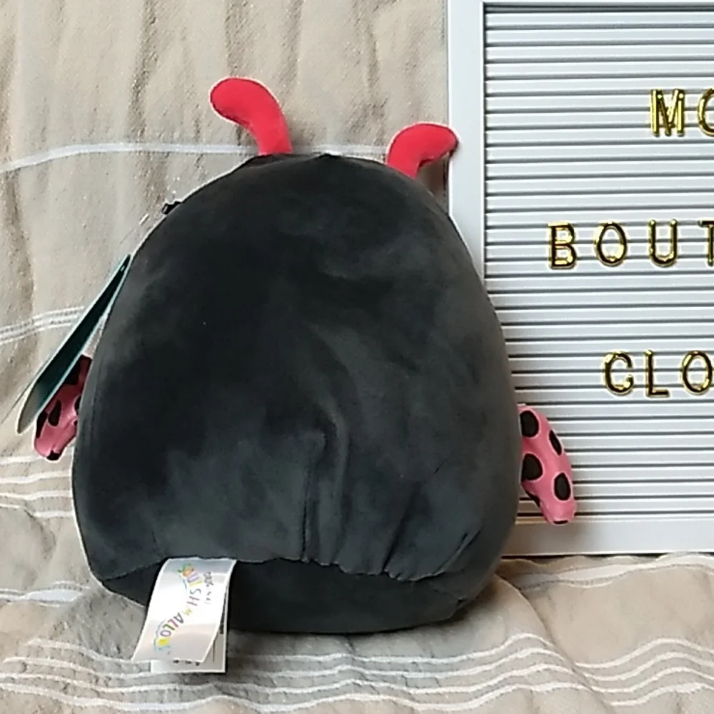 Ladee Ladybug "Friends" Original Squishmallows 10 x 9 inches 5.2.2022 Squishdate - Picture 3 of 5